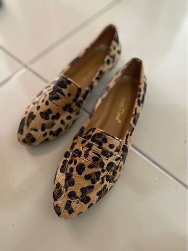 Leopar desenli babet