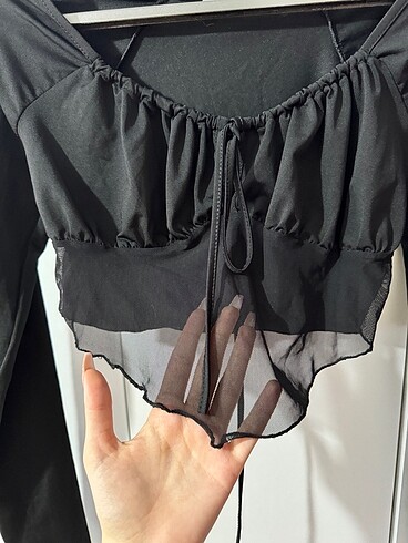Diğer Siyah Crop