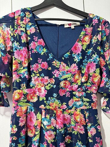 34 Beden çeşitli Renk Çiçekli Mini Elbise