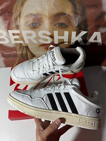 43 Beden Adidas Spor Ayakkabı
