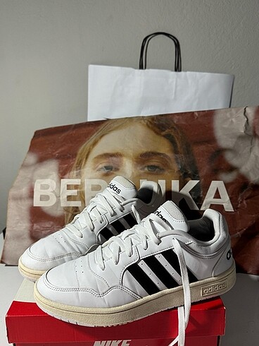 43 Beden beyaz Renk Adidas Spor Ayakkabı