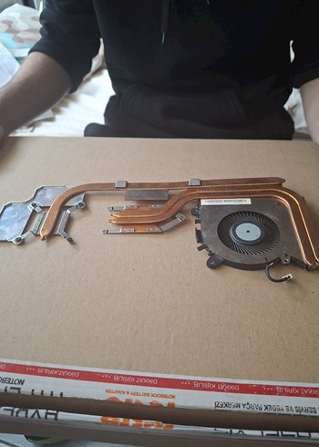 MSİ thin GF63 modelden çıkartılmış soğutma bloğu - Görsel 4