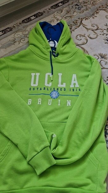 Ucla marka swet