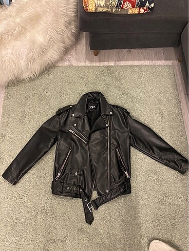 Zara kemerli oversize deri ceket xs