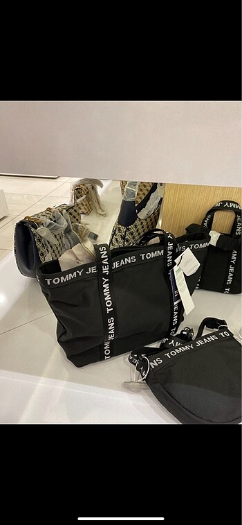 Tommy Hilfiger Tommy çanta orijinal