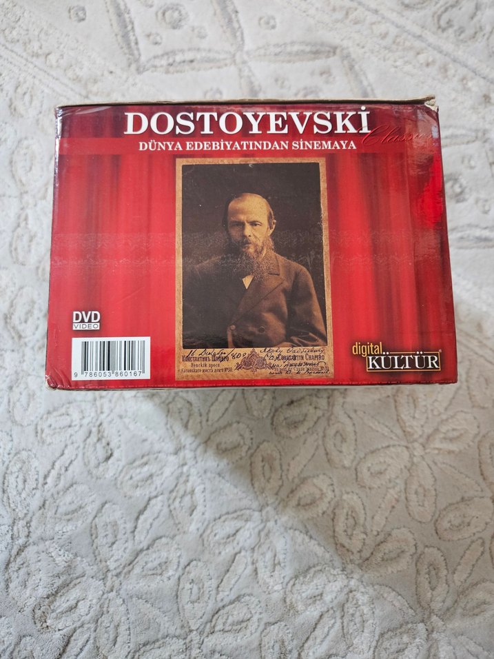 Dostoyevski Kitapları - Dünya Edebiyatından Sinemaya Film Seti - Görsel 3