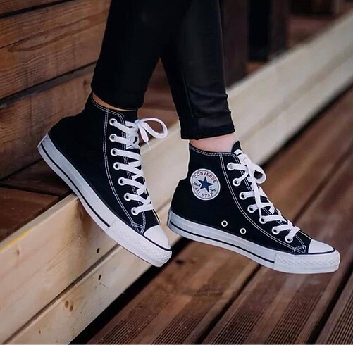 Converse spor ayakkabısı