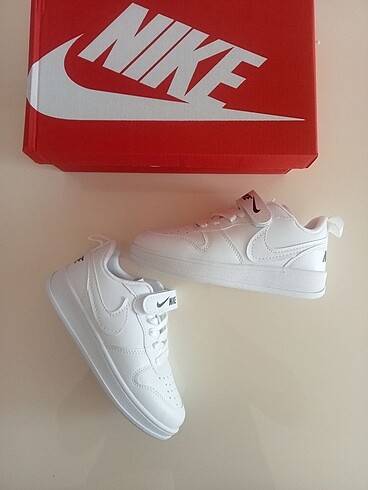 31 Beden beyaz Renk Nike air çocuk spor ayakkabısı