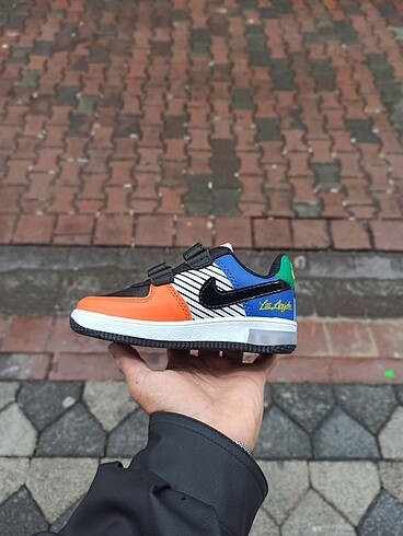 25 Beden çeşitli Renk Nike ışıklı çocuk spor ayakkabısı