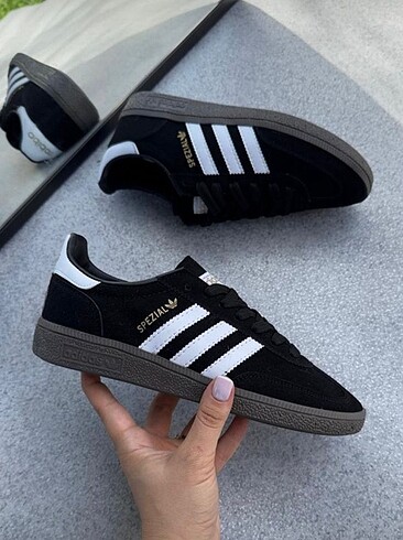 Adidas spezial spor ayakkabısı