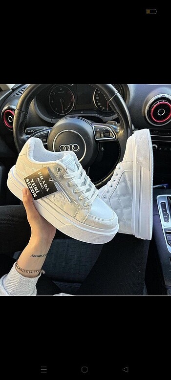 Prada Milano spor ayakkabısı
