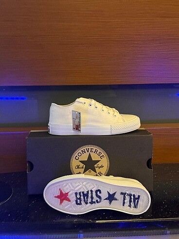 39 Beden beyaz Renk Converse all star bilek spor ayakkabısı