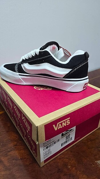 43 Beden siyah Renk Vans Knu Skool spor ayakkabı