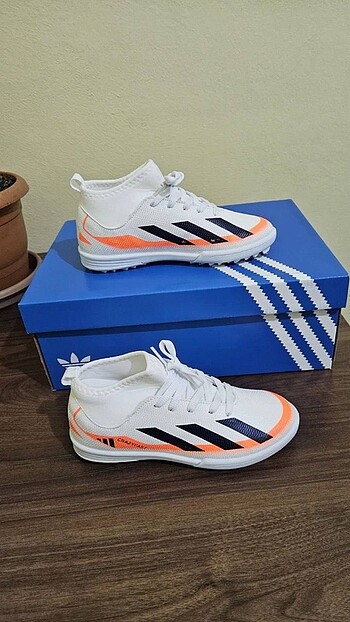 Adidas halı saha çocuk ayakkabısı