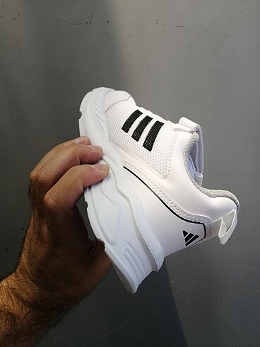 29 Beden Adidas çocuk spor ayakkabısı