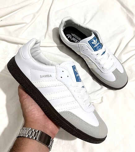 39 Beden beyaz Renk Adidas samba spor ayakkabısı