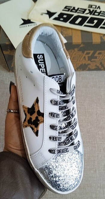 Golden goose deluxe spor ayakkabısı