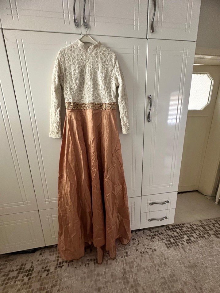 Uzun kollu kadın elbisesi - Görsel 2