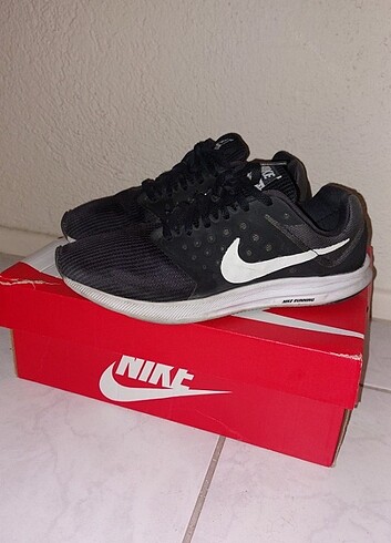 Nike Spor ayakkabı 