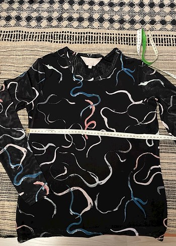 Zincir Detaylı siyah Bluz - Görsel 3