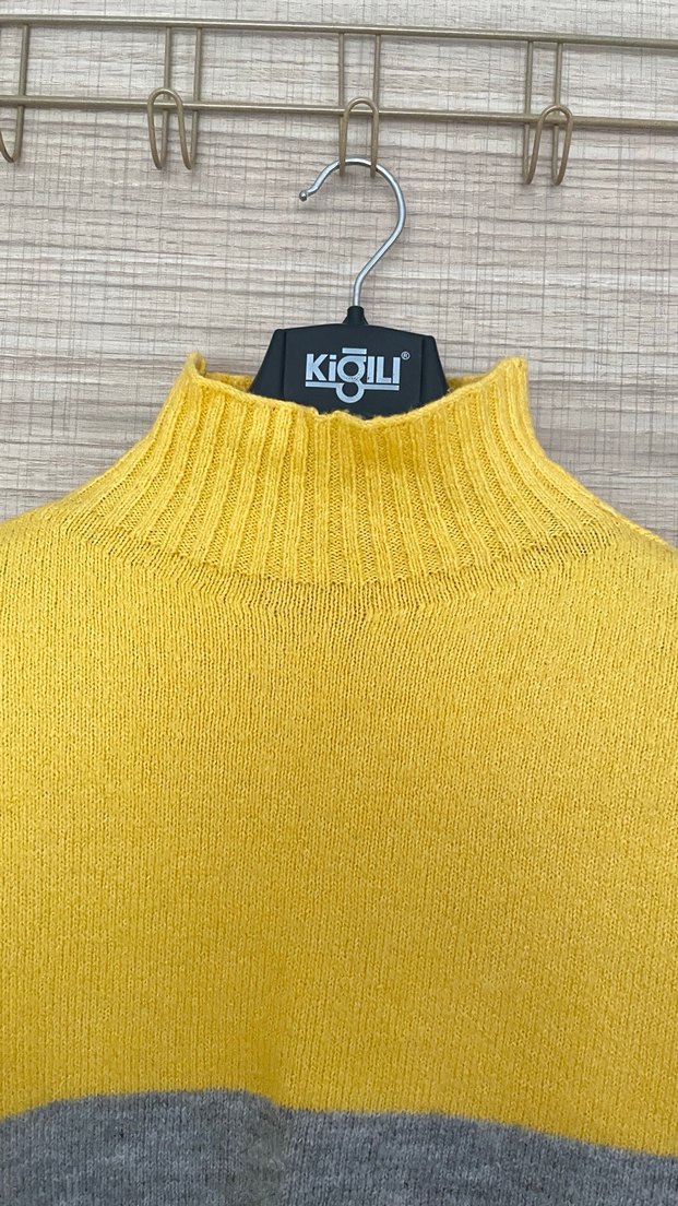 Sarı Gri Örgü Boğazlı Kazak - Görsel 2