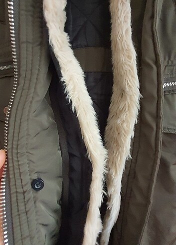 l Beden haki Renk Bershka Koyu Haki Outdoor Mont