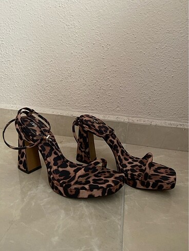 40 Beden Leopar ayaklabı