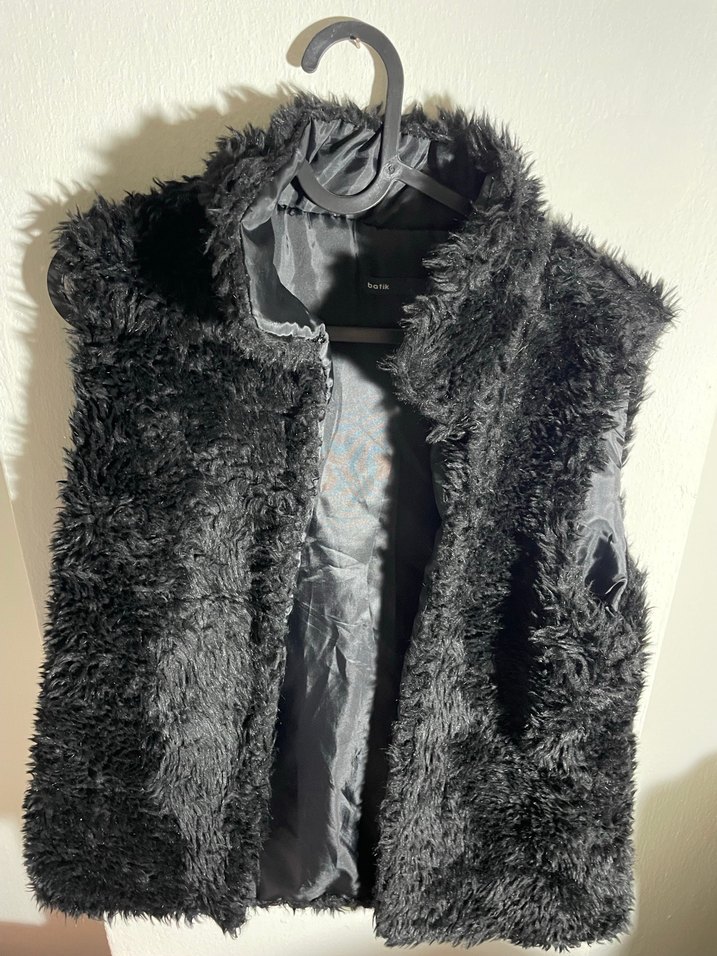 Siyah Kürk Detaylı Kadın Yelek - Görsel 2