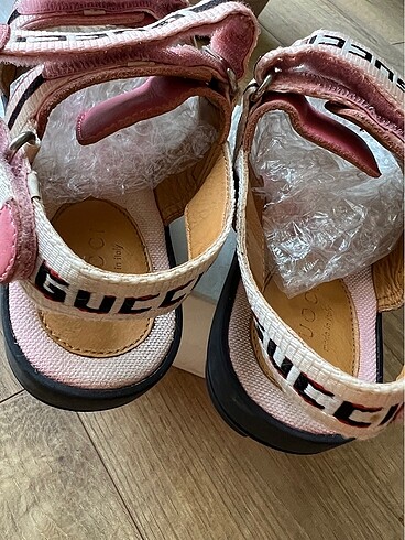 31 Beden Gucci sandalet