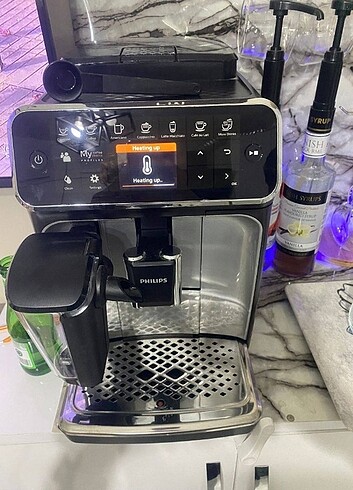 Philips Tam Otomatik Kahve Makinesi