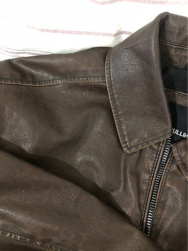 xs Beden Pull and bear acı kahve deri ceket