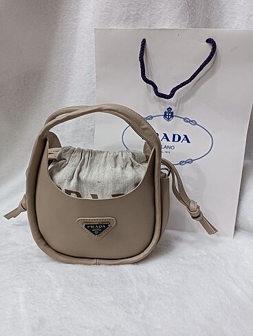 DS-03 Prada Kol Çantası