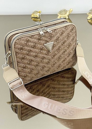 Guess Desenli Parisian Tarzı Kadın Bel Çantası