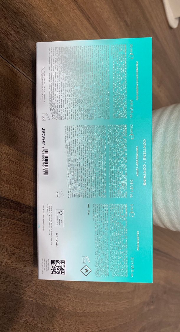 Versace Crystal Emerald Kadın Parfüm Seti - Görsel 3