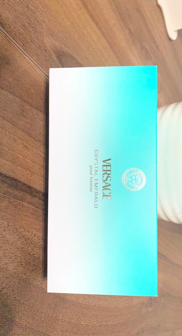 Versace Crystal Emerald Kadın Parfüm Seti - Görsel 2