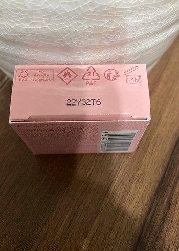 Prada Paradoxe Virtual Flower Kadın Parfümü 7 ml - Görsel 4