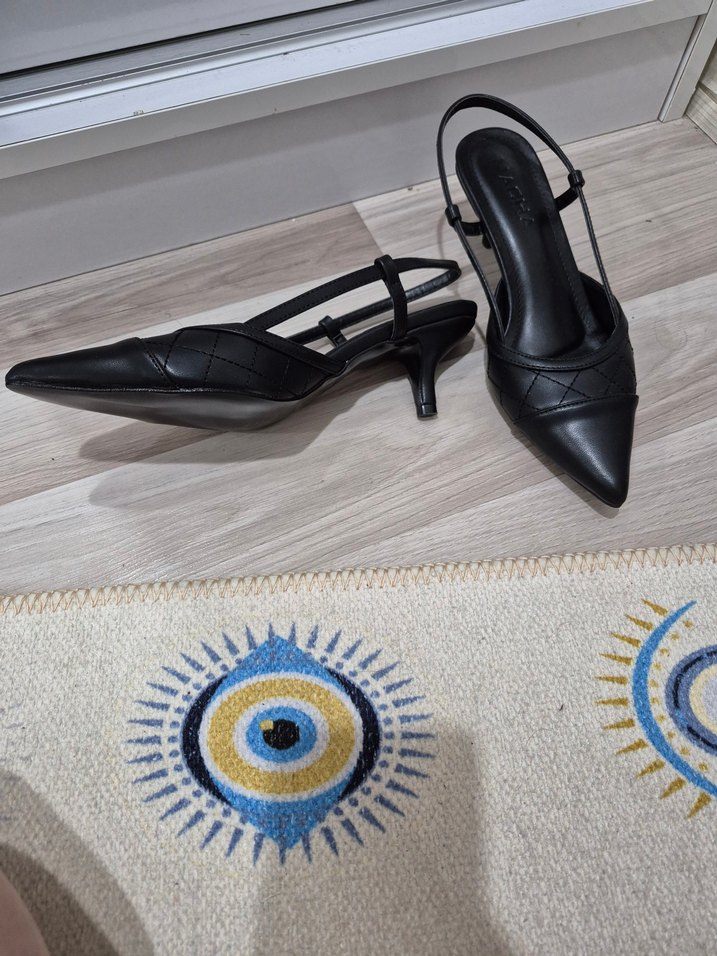 Beyaz Stiletto Topuklu Kadın günlük ayakkabi - Görsel 3