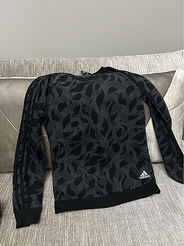 adidas sweatshirt