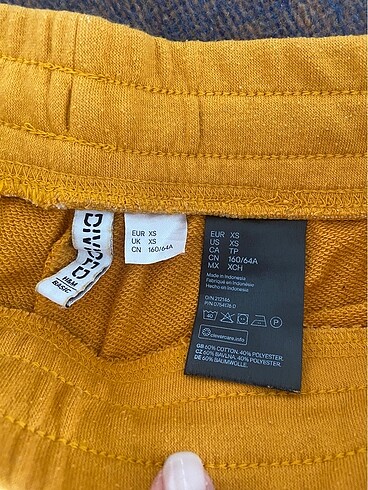 xs Beden H&M hardal rengi şort