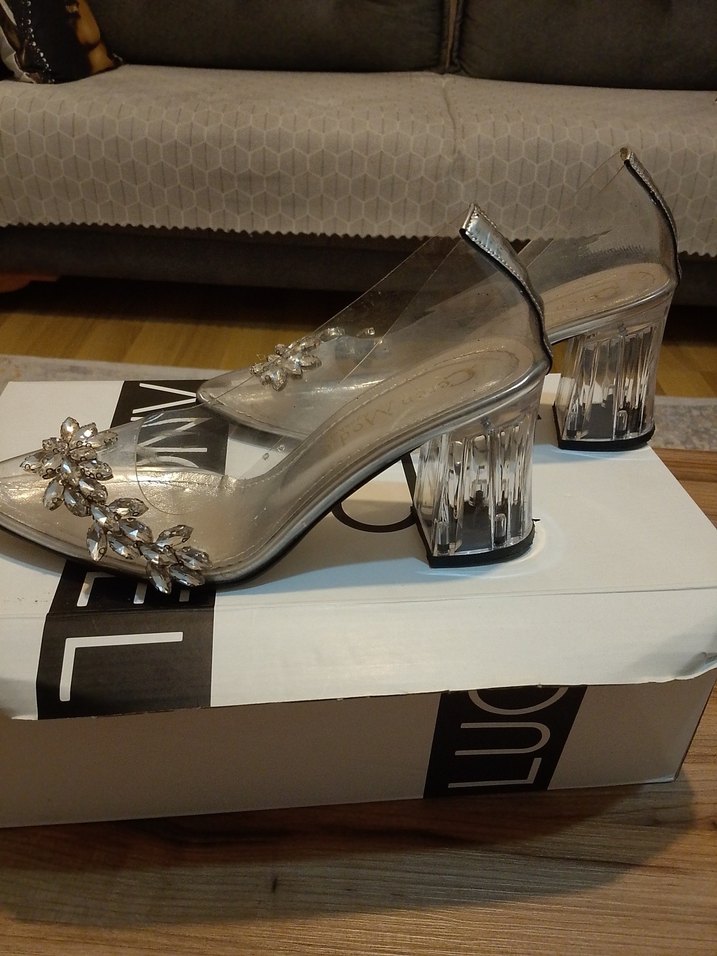 Gri Şeffaf Cam Topuklu Abiye Ayakkabı - Görsel 3