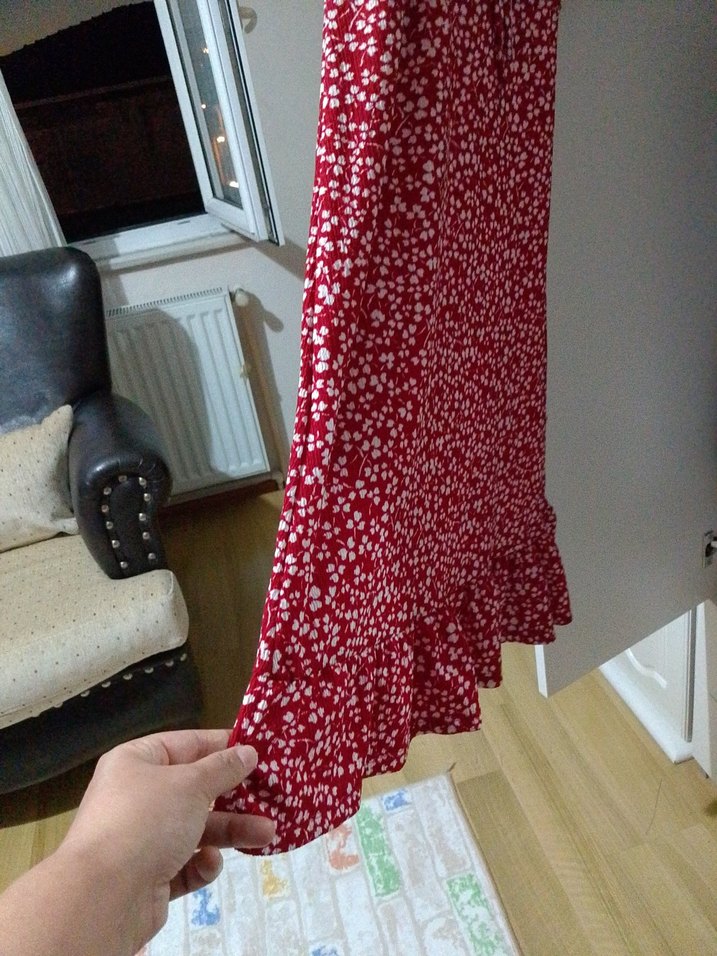 Kırmızı V Yaka Düğmeli Günlük Elbise - Görsel 4