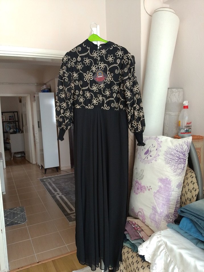 Nakışlı Zincir Detaylı Siyah abiye 46 be - Görsel 3