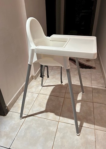 Beyaz ve Gri Yüksek Bebek mama Sandalyesi - Görsel 3