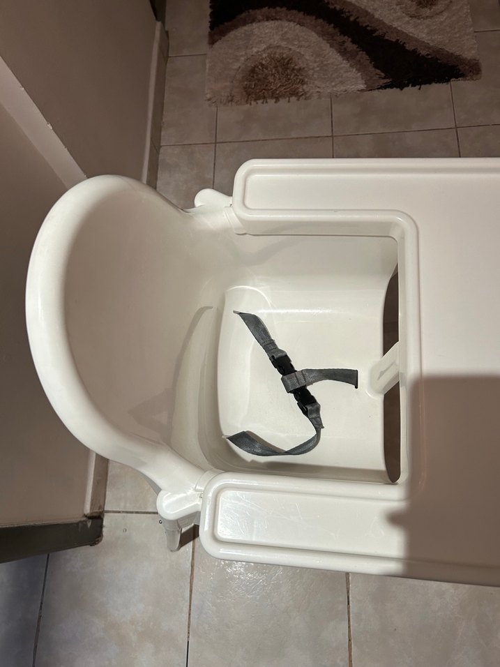 Beyaz ve Gri Yüksek Bebek mama Sandalyesi - Görsel 5