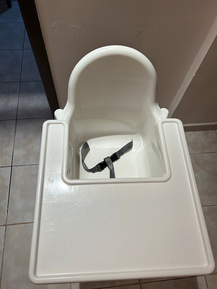 Beyaz ve Gri Yüksek Bebek mama Sandalyesi - Görsel 4