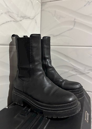 37 Beden siyah Renk Tokalı Siyah Platform Topuklu Kadın Bot