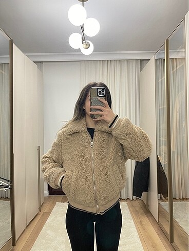 Bershka mont