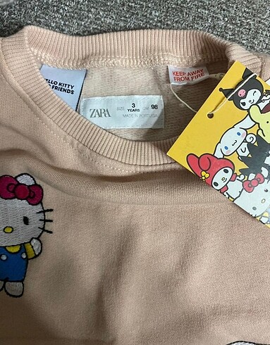 Zara Hello kitty zara sweatshirt