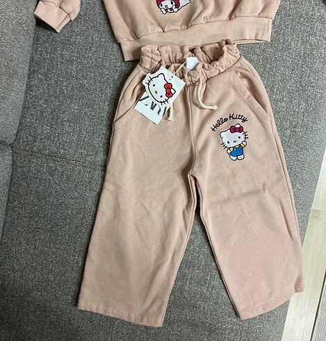 24-36 Ay Beden ten rengi Renk Hello kitty zara pantolon