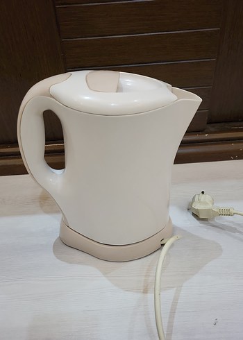 Beyaz Elektrikli Su Isıtıcısı - Görsel 2